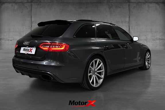Audi RS4 10 of 30