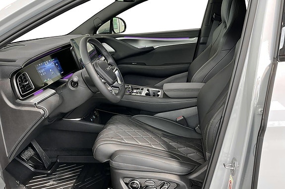 BYD Sealion 7 8 of 28