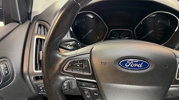 Ford Focus 23 of 30