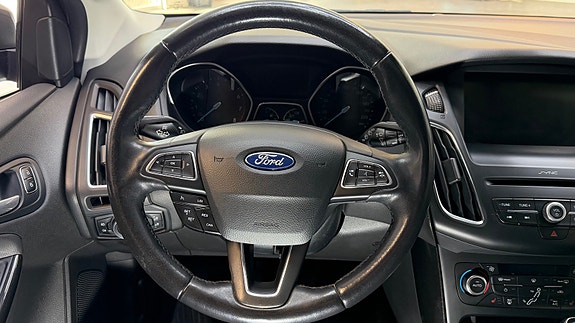 Ford Focus 22 of 30