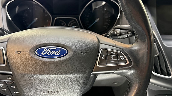 Ford Focus 24 of 30