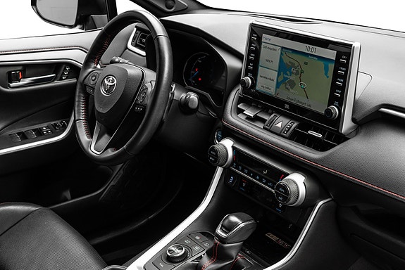 Toyota RAV4 Plug-in Hybrid 13 of 29