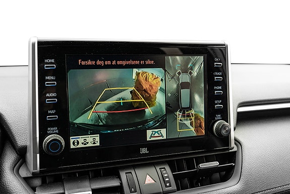 Toyota RAV4 Plug-in Hybrid 17 of 29