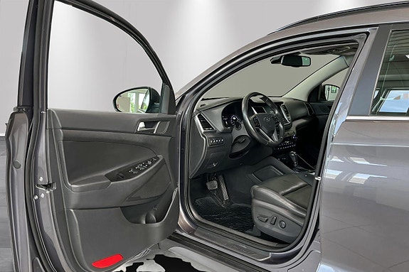 Hyundai Tucson 25 of 29