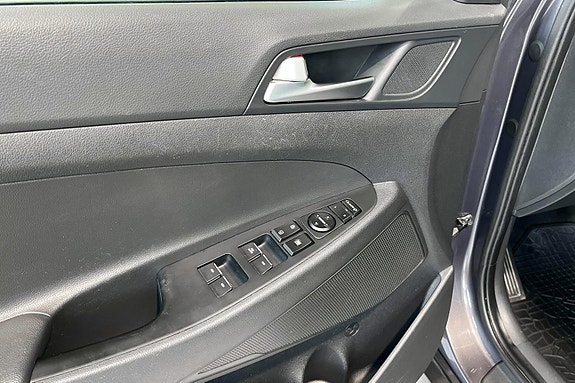 Hyundai Tucson 17 of 29
