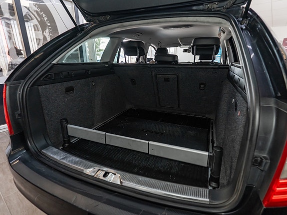 Skoda Superb 13 of 30