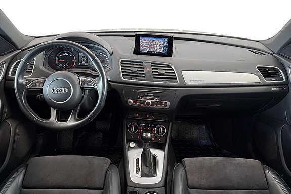 Audi Q3 12 of 28