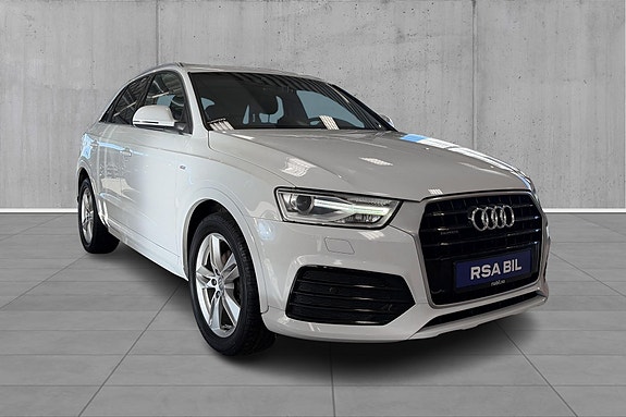 Audi Q3 3 of 28