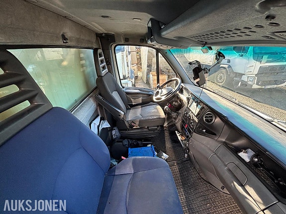 Iveco Daily 8 of 17