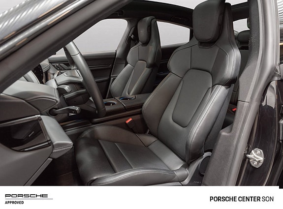 Porsche Taycan 3 of 30