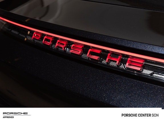 Porsche Taycan 18 of 30
