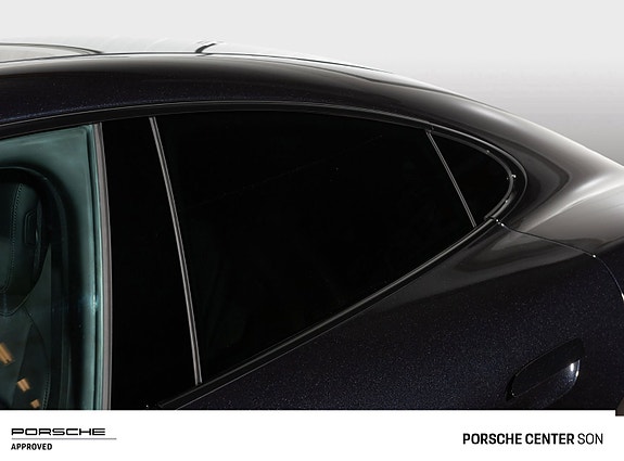 Porsche Taycan 15 of 30