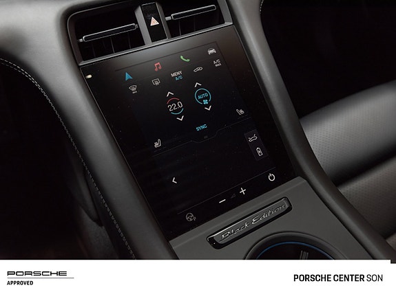 Porsche Taycan 29 of 30