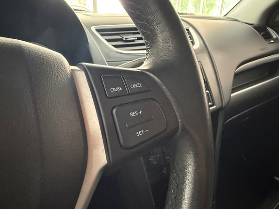 Suzuki Swift 18 of 26