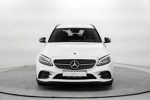 Mercedes-Benz C300 de 3 of 30