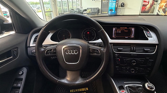 Audi A4 22 of 30