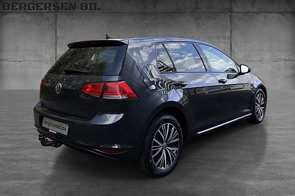 Volkswagen Golf VII 9 of 18