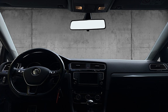 Volkswagen Golf VII 15 of 18