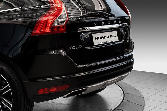 Volvo XC60 8 of 23