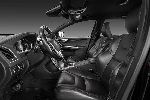 Volvo XC60 19 of 23