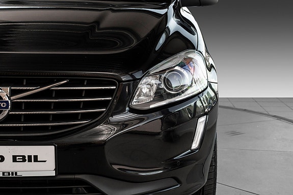 Volvo XC60 4 of 23