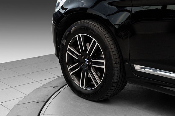 Volvo XC60 9 of 23