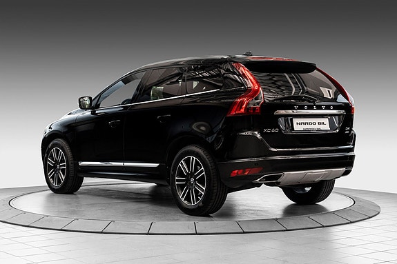Volvo XC60 7 of 23