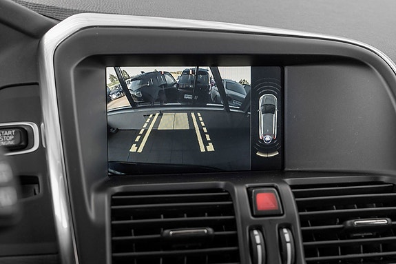Volvo XC60 14 of 23