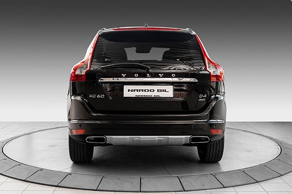 Volvo XC60 5 of 23