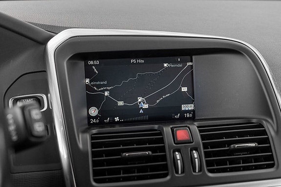 Volvo XC60 13 of 23