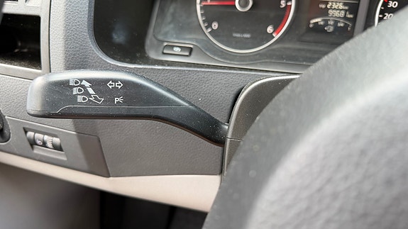 Volkswagen Caravelle 19 of 28
