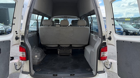 Volkswagen Caravelle 14 of 28