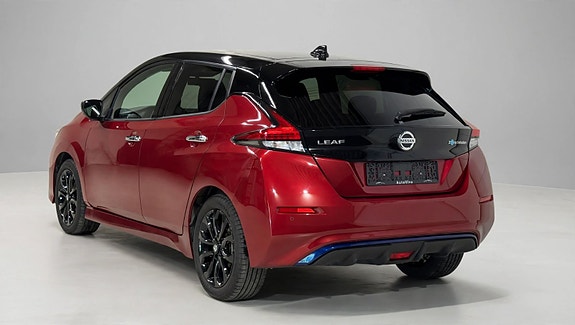 Nissan Leaf 2 of 27