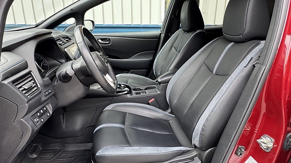 Nissan Leaf 12 of 27
