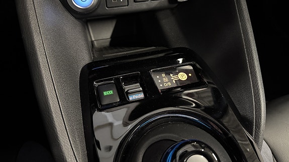 Nissan Leaf 18 of 27