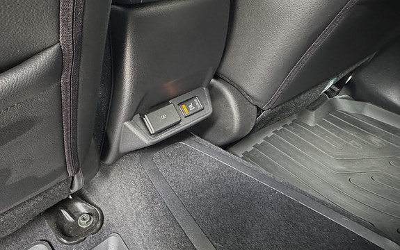 Nissan Leaf 24 of 27