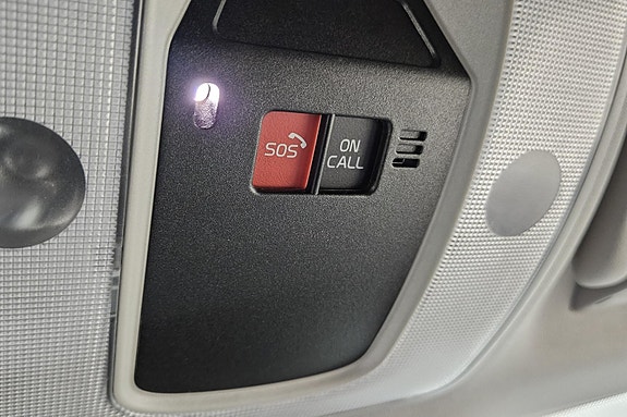 Volvo XC60 9 of 30