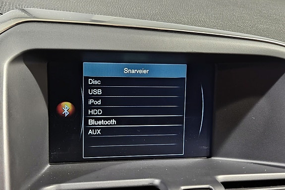 Volvo XC60 14 of 30
