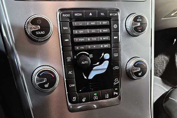Volvo XC60 23 of 30
