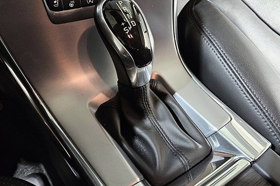 Volvo XC60 17 of 30