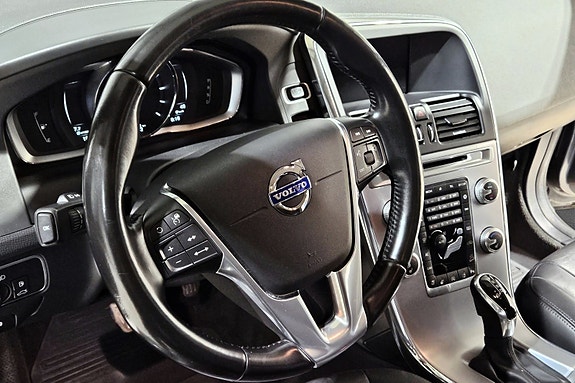 Volvo XC60 29 of 30