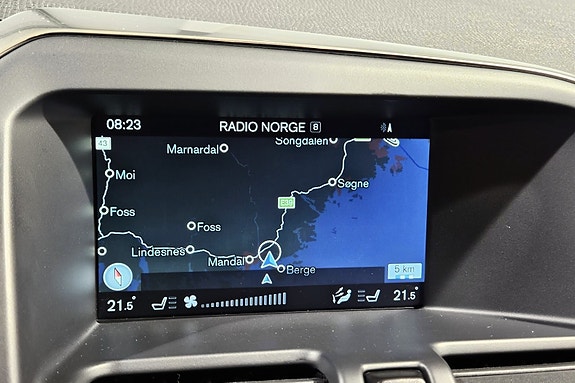 Volvo XC60 15 of 30
