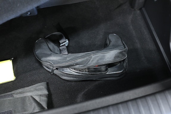 Peugeot e-5008 9 of 30