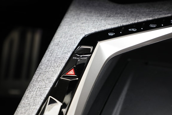 Peugeot e-5008 20 of 30