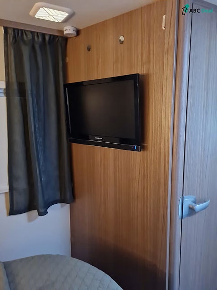 Carado T459 | HØSTSALG | 15.000KM | FaceToFace | Queenbed | 185W Solc.panel + 2stk.100aH.LithiumBatt. | Sykkelstativ | 27 of 30