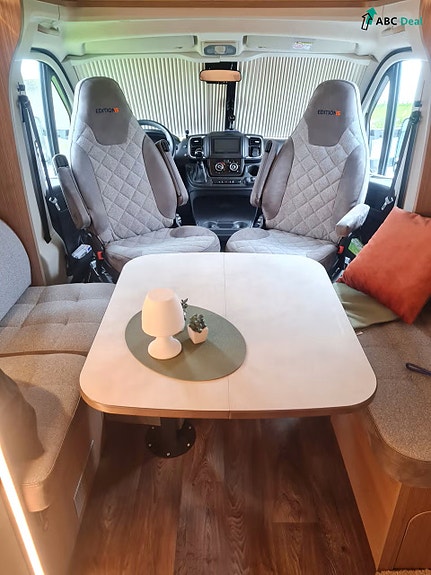 Carado T459 | HØSTSALG | 15.000KM | FaceToFace | Queenbed | 185W Solc.panel + 2stk.100aH.LithiumBatt. | Sykkelstativ | 8 of 30