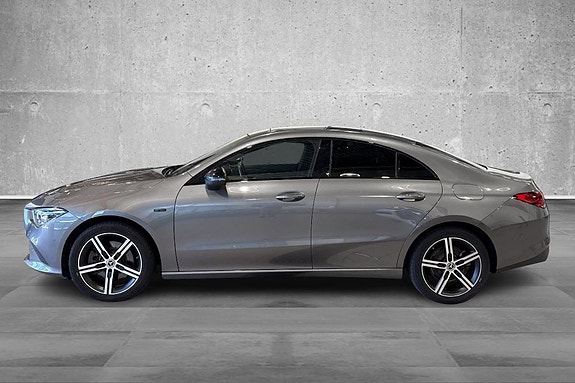 Mercedes-Benz CLA250 e 3 of 24
