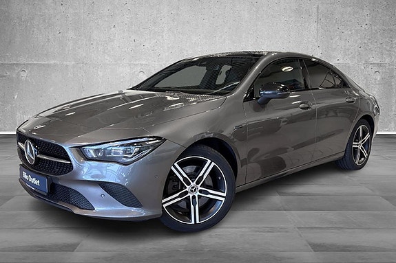 Mercedes-Benz CLA250 e 2 of 24