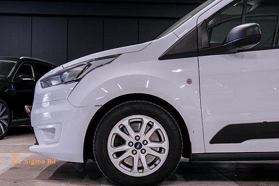 Ford Transit Connect 6 of 30