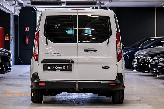 Ford Transit Connect 12 of 30